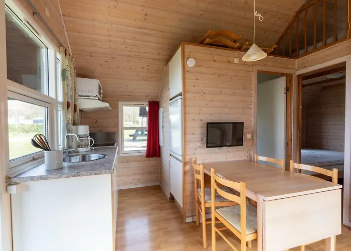 אכסניה Velling Koller *